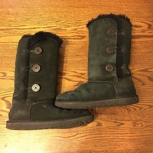 Used black UGG boots